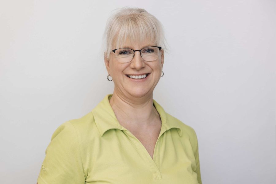 Teamfoto Susanne Kestler - Zahnarztpraxis Dr. Stefan Bernuth, Zahnarzt Würzburg / Sanderau