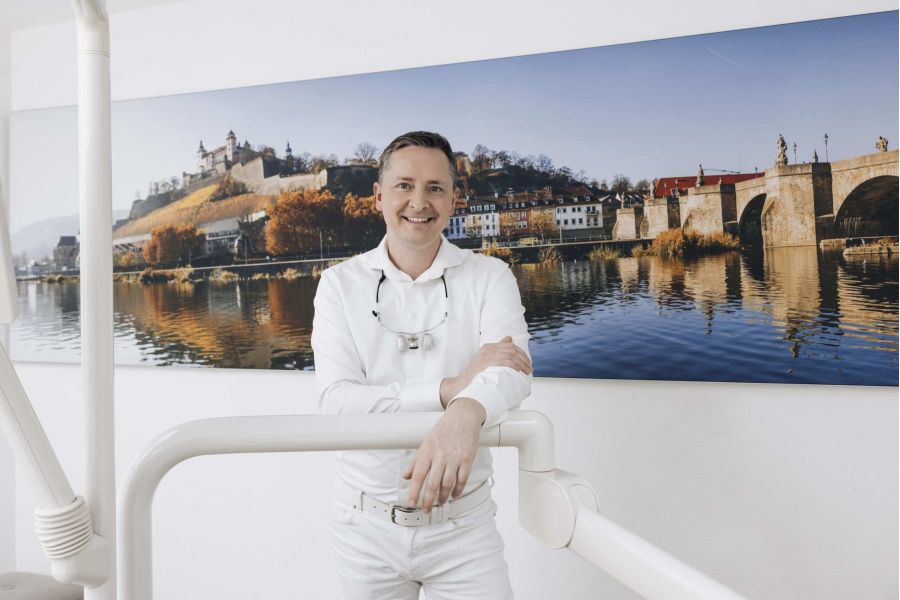 Portrait von Dr. Stefan Bernuth, Zahnarzt Würzburg / Sanderau